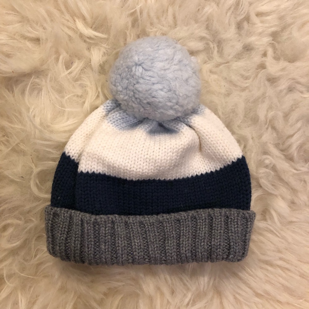 Catya Pom Pom Hat